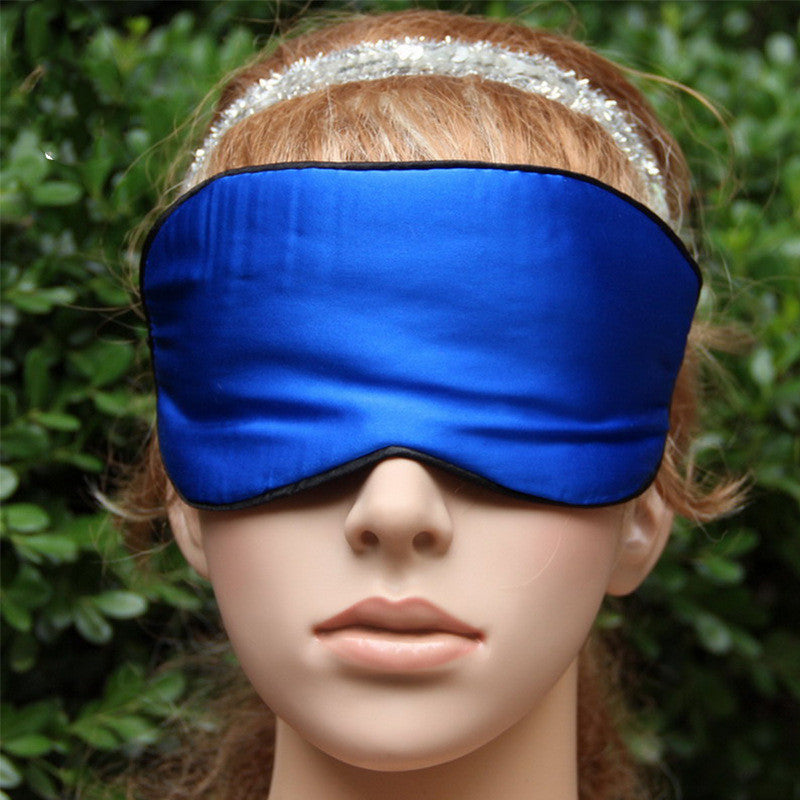 Masque en soie pour les yeux