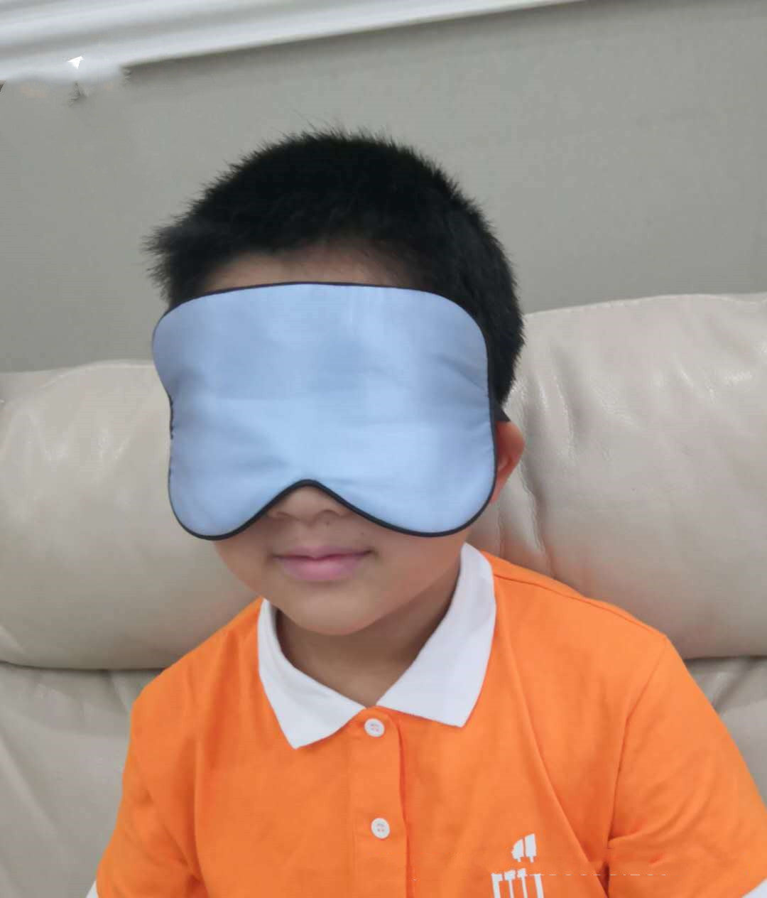 Masque en soie pour les yeux